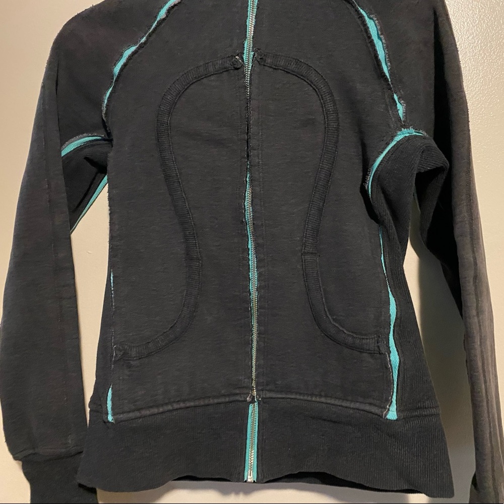 LULULEMON SPECIAL EDITION SCUBA - Picture 8 of 12